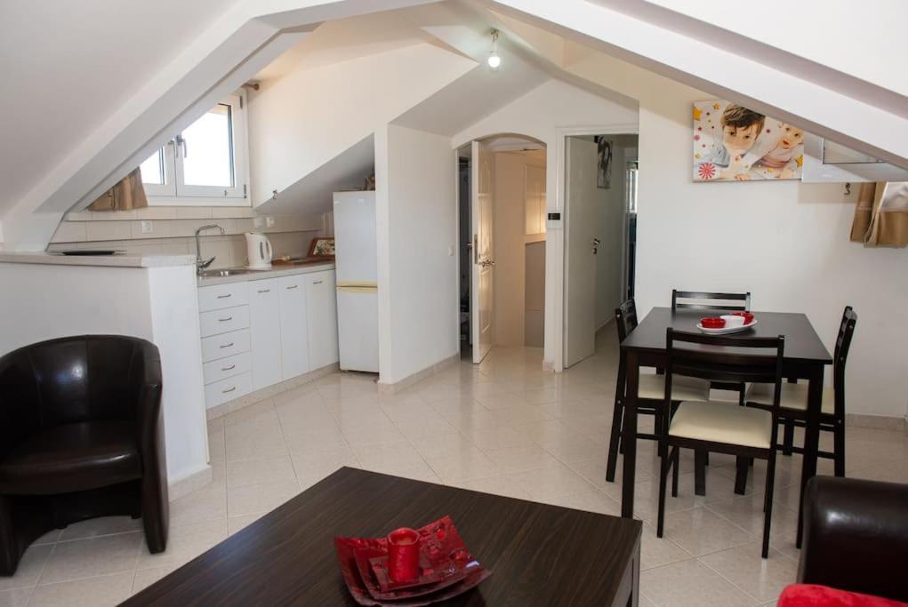 Attic Flat "Tsoukalas Group" ไซคิย์นธอสทาวน์ ภายนอก รูปภาพ