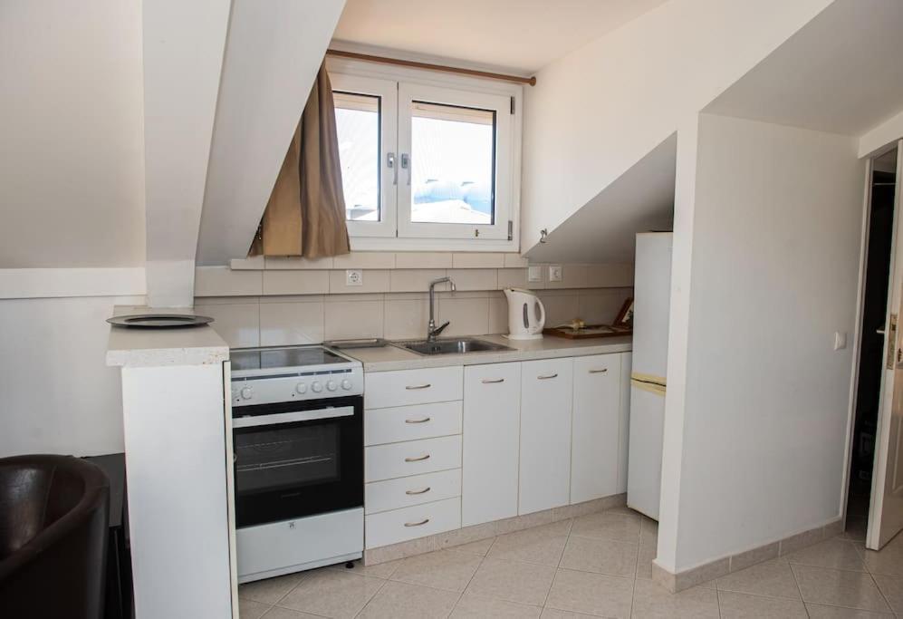 Attic Flat "Tsoukalas Group" ไซคิย์นธอสทาวน์ ภายนอก รูปภาพ